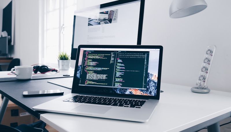 Immagine di un dispositivo wearable con un sito web ottimizzato